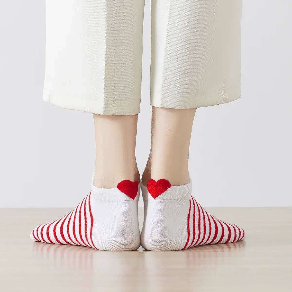 Damen Socken kurz gestreift mit Lasche Herz