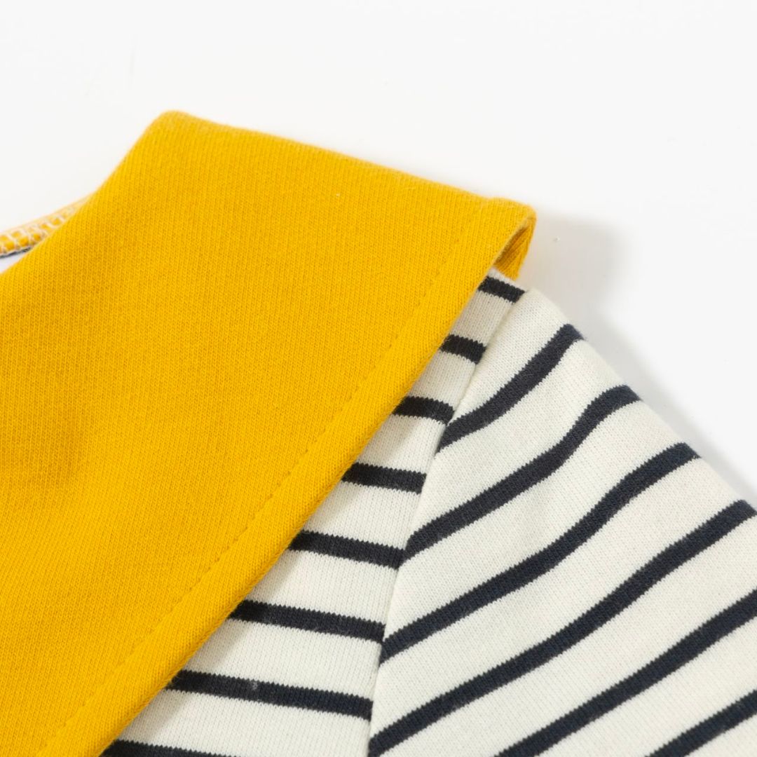 Gestreiftes Sweatshirt mit gelber Schleife