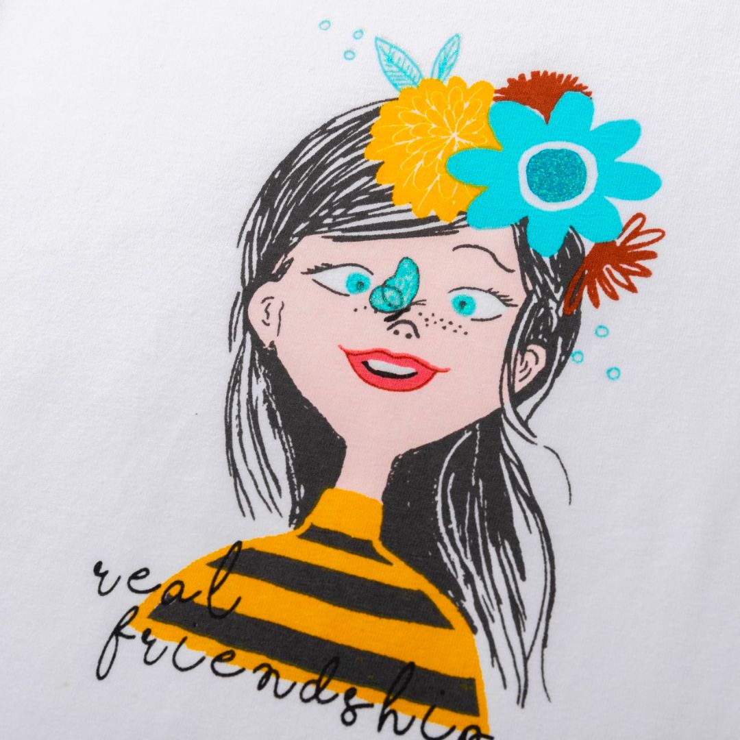 Weißes Longsleeve mit süßem Print "Friendship"