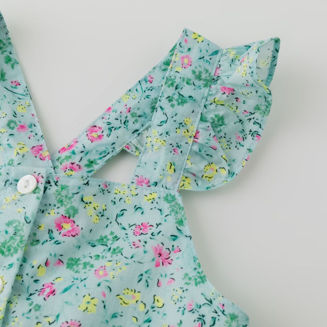 Türkisfarbenes Blumenkleid für Mädchen