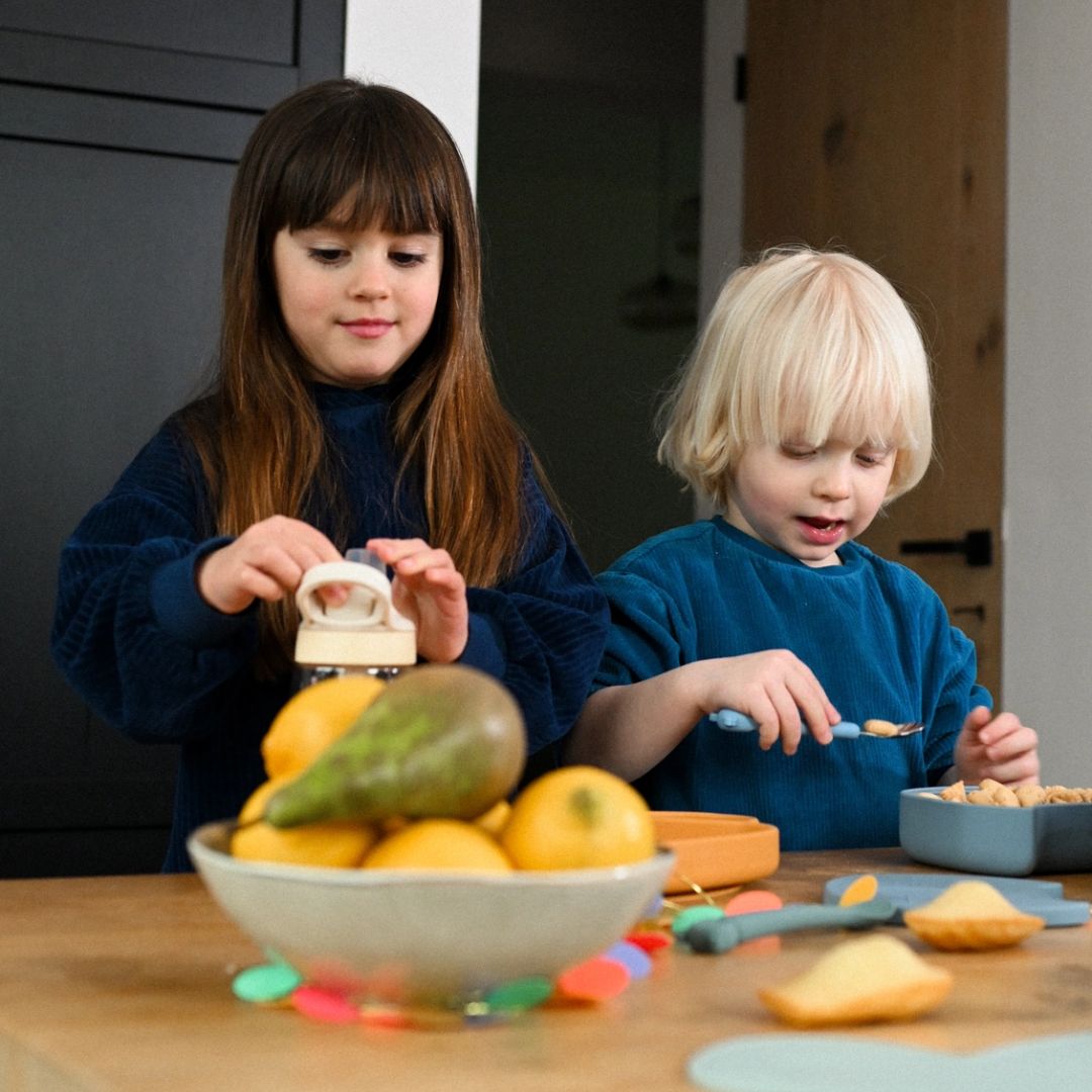 Tritan Kinder-Trinkflasche 'Tanzende Herzen'
