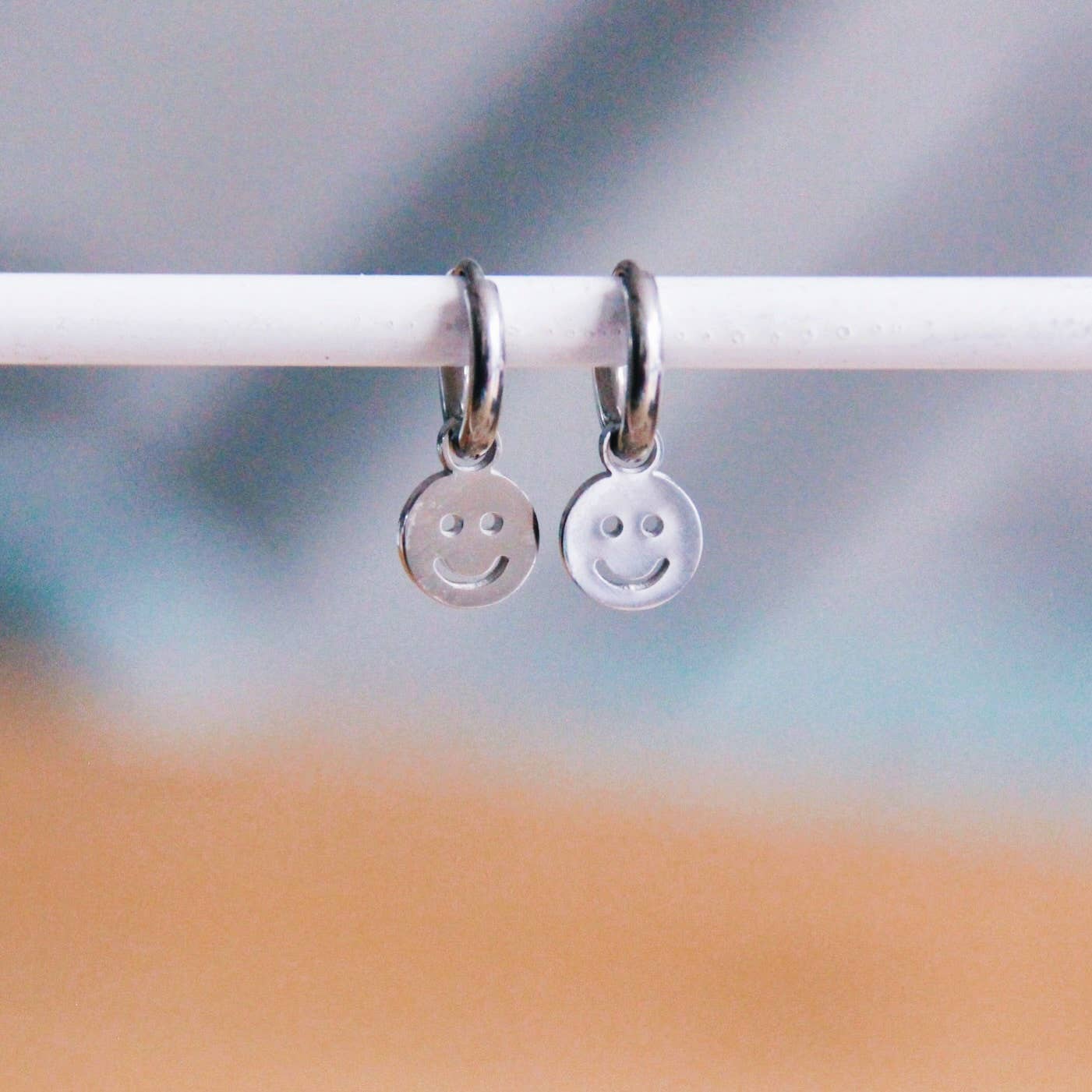 Damen Ohrringe 'Hoops' mit Smiley silber