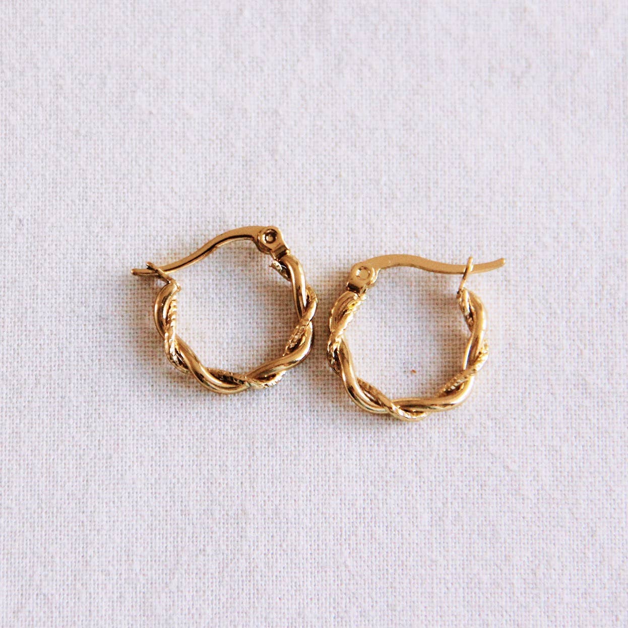 Damen Ohrringe Creolen gold 'Twist' 15 mm