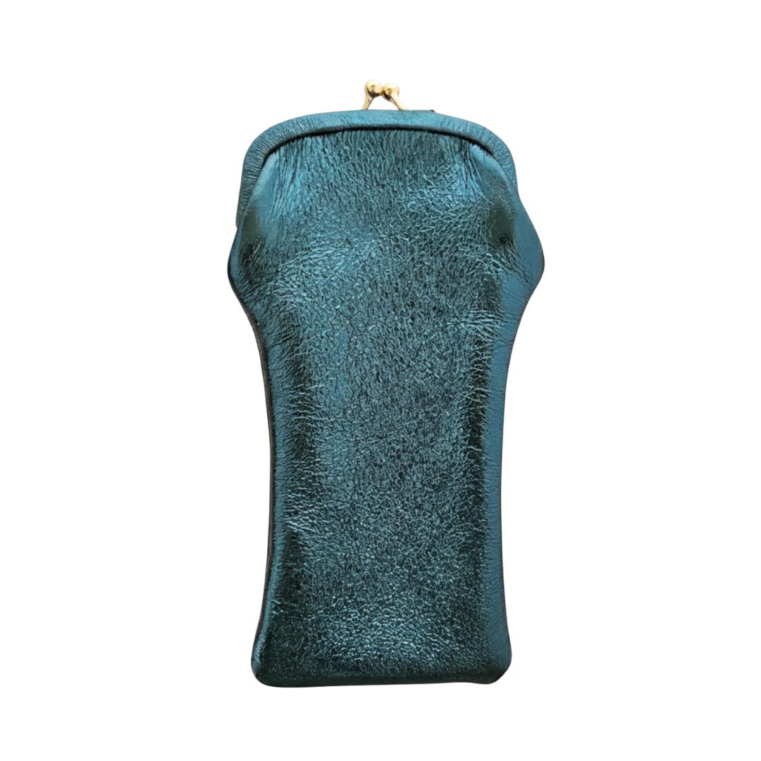 Brillenetui aus Leder mit Retro-Verschluss metallic petrol