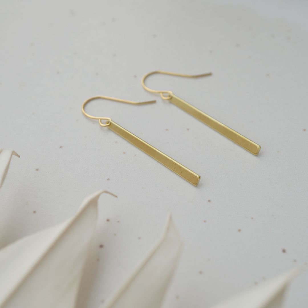 Damen Ohrhänger 'Line' lang goldfarben