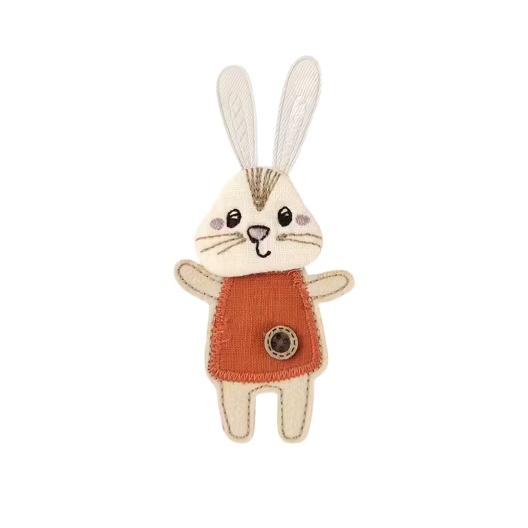 Handgemachte Brosche 'HOPPEL DER HASE'