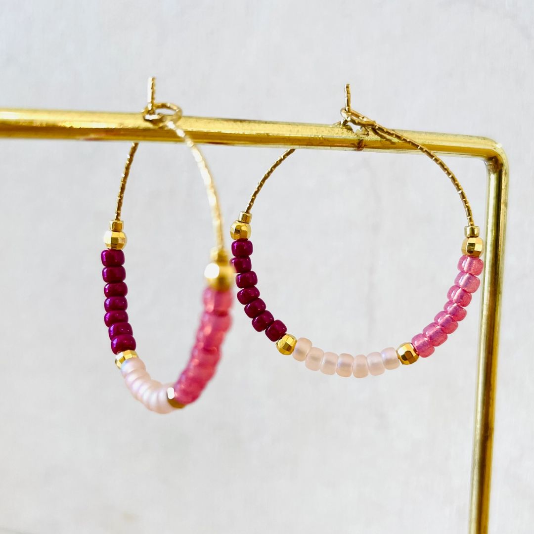 Damen Ohrringe Creolen Miyuki Perlen 'SUZIE' bordeaux/blush