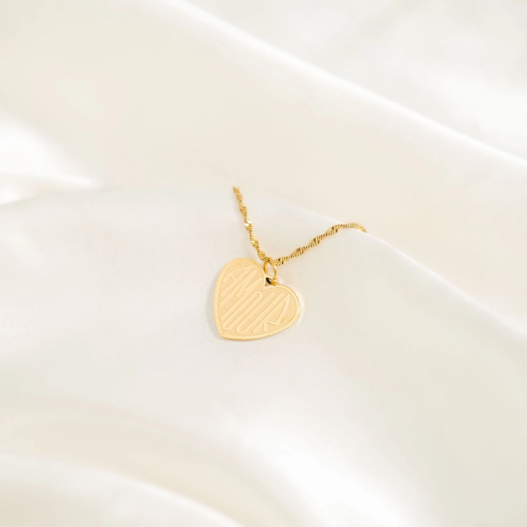 Anhänger 'Amour' gold 15 mm