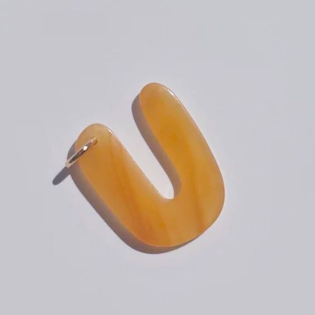 Anhänger Buchstabe 'U'