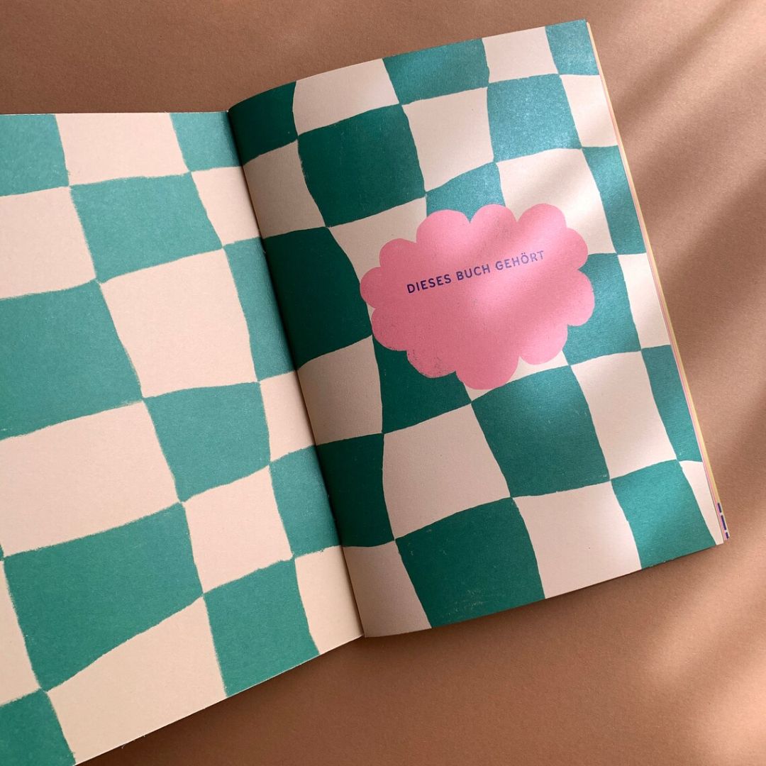 Buch zum Ausfüllen 'EIN BUCH ÜBER MICH'