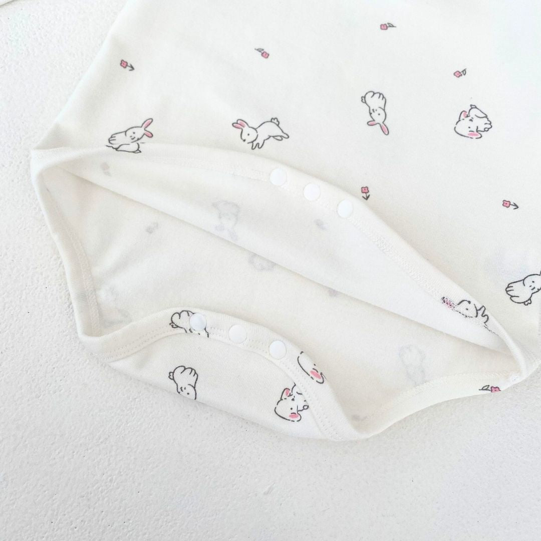Baby Body langarm mit Hasen Allover Print