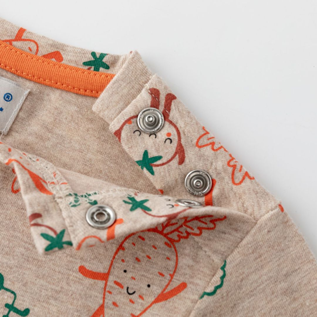 Baby Langarmshirt 'Vegetables' sand