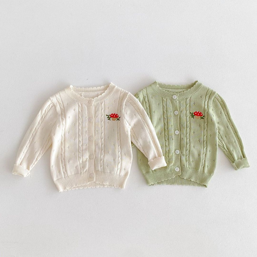 Baby Strickjacke mit Piltstickerei beige
