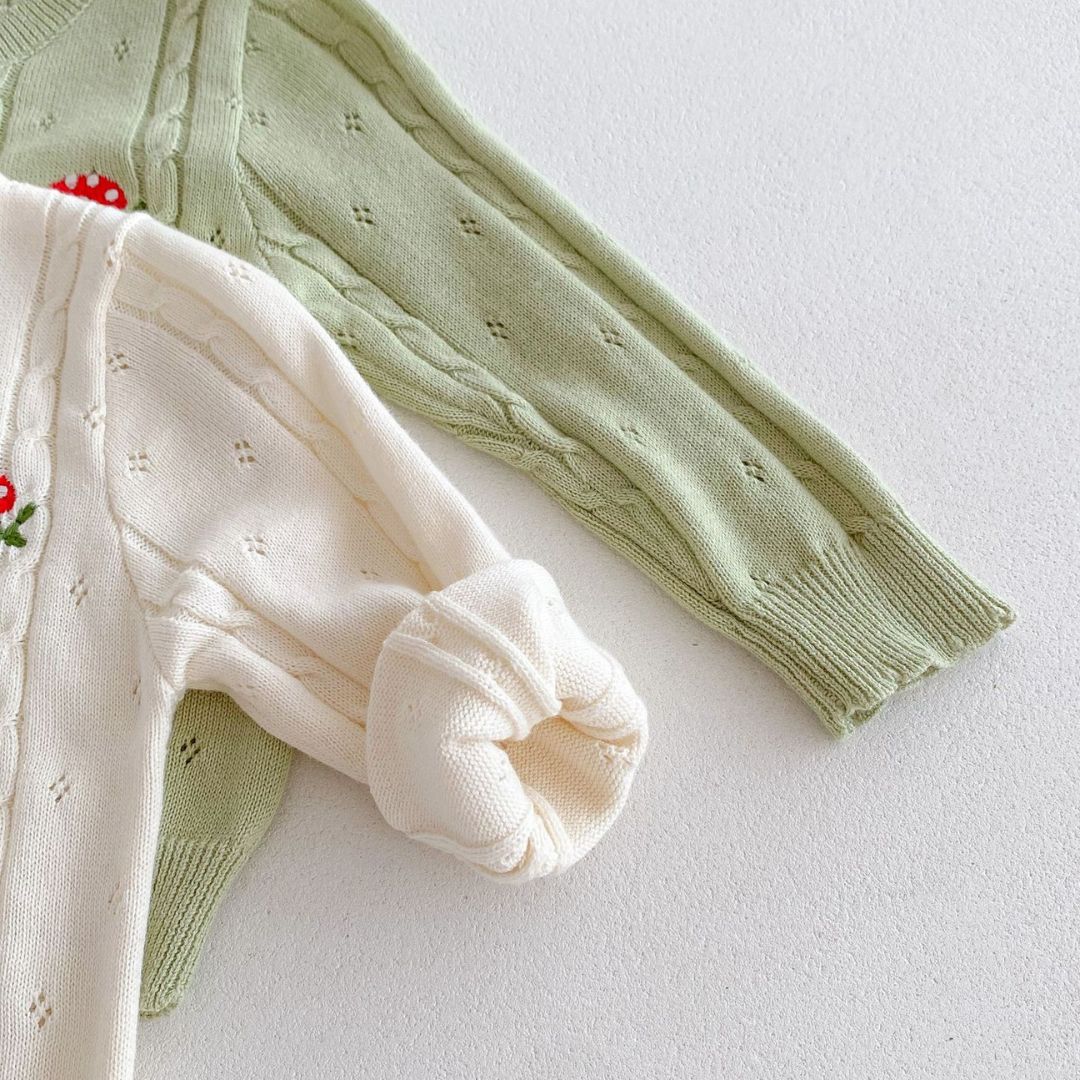 Baby Strickjacke mit Piltstickerei beige