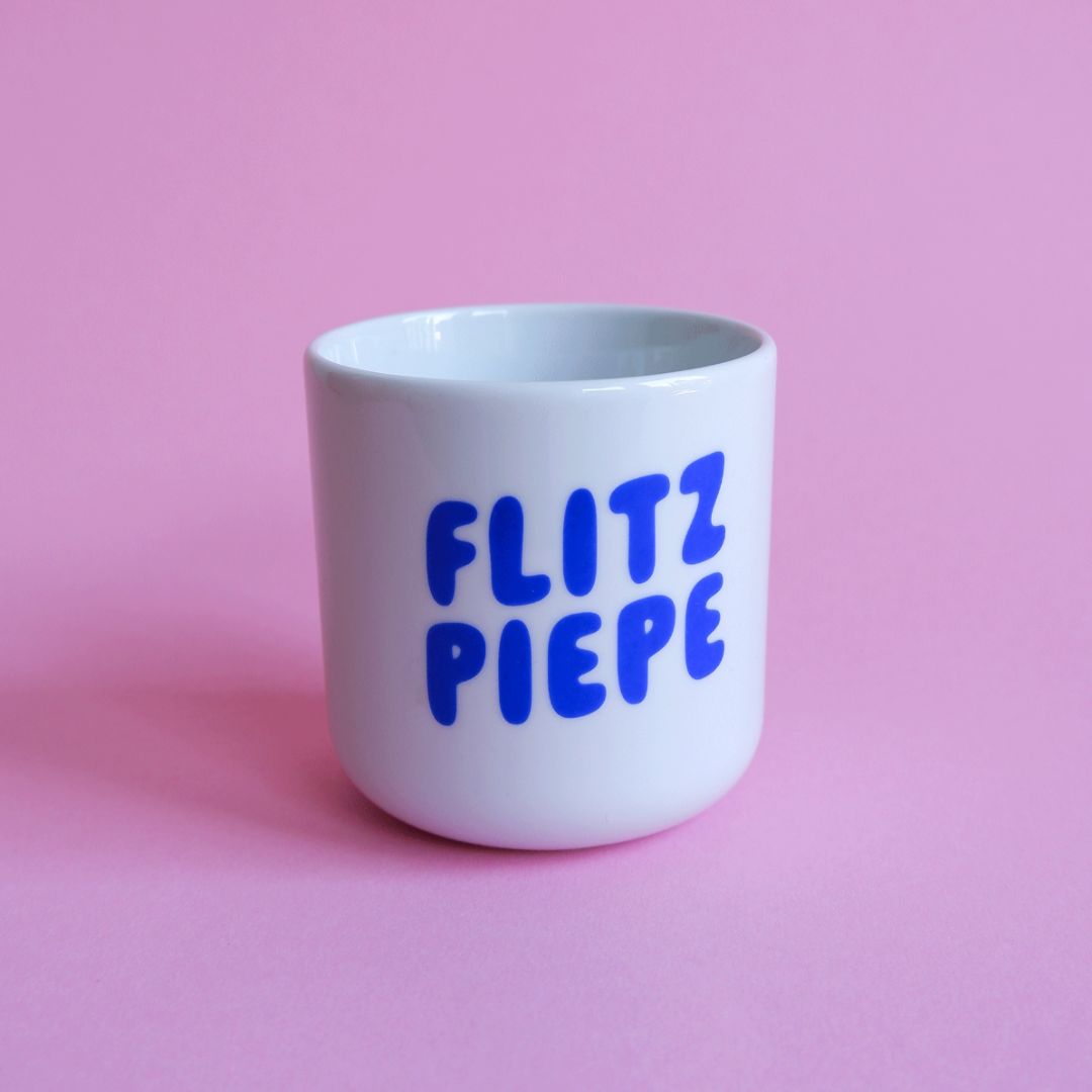 Becher 'Flitzpiepe' blau