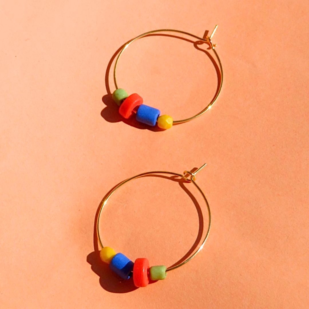 Damen Creolen 'Funky Hoops' aus Edelstahl mit bunten Perlen