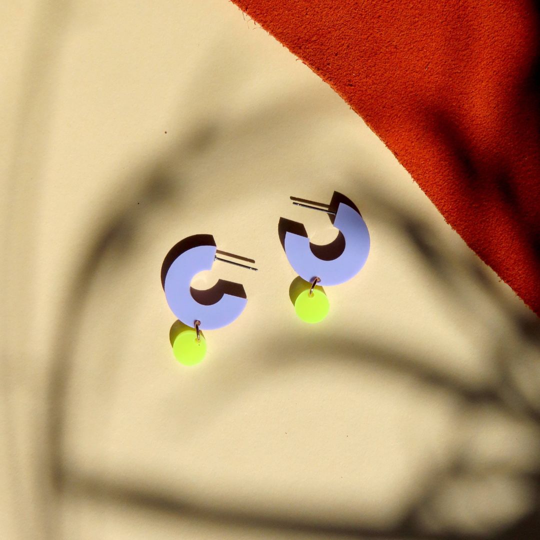 Damen Ohrsrecker Creolen Silva flieder/neongelb