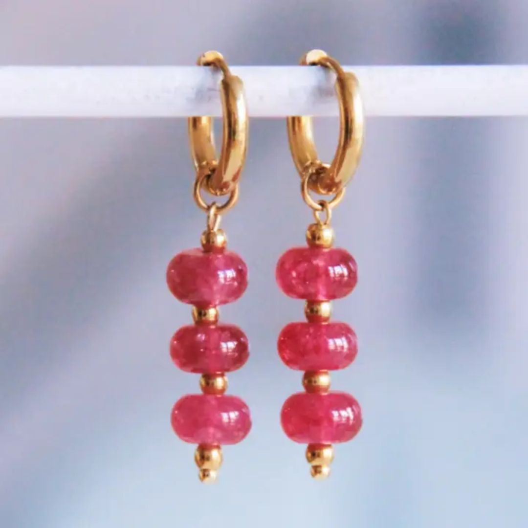 Damen Ohrringe Creolen mit Donut-Edelsteinen cherry