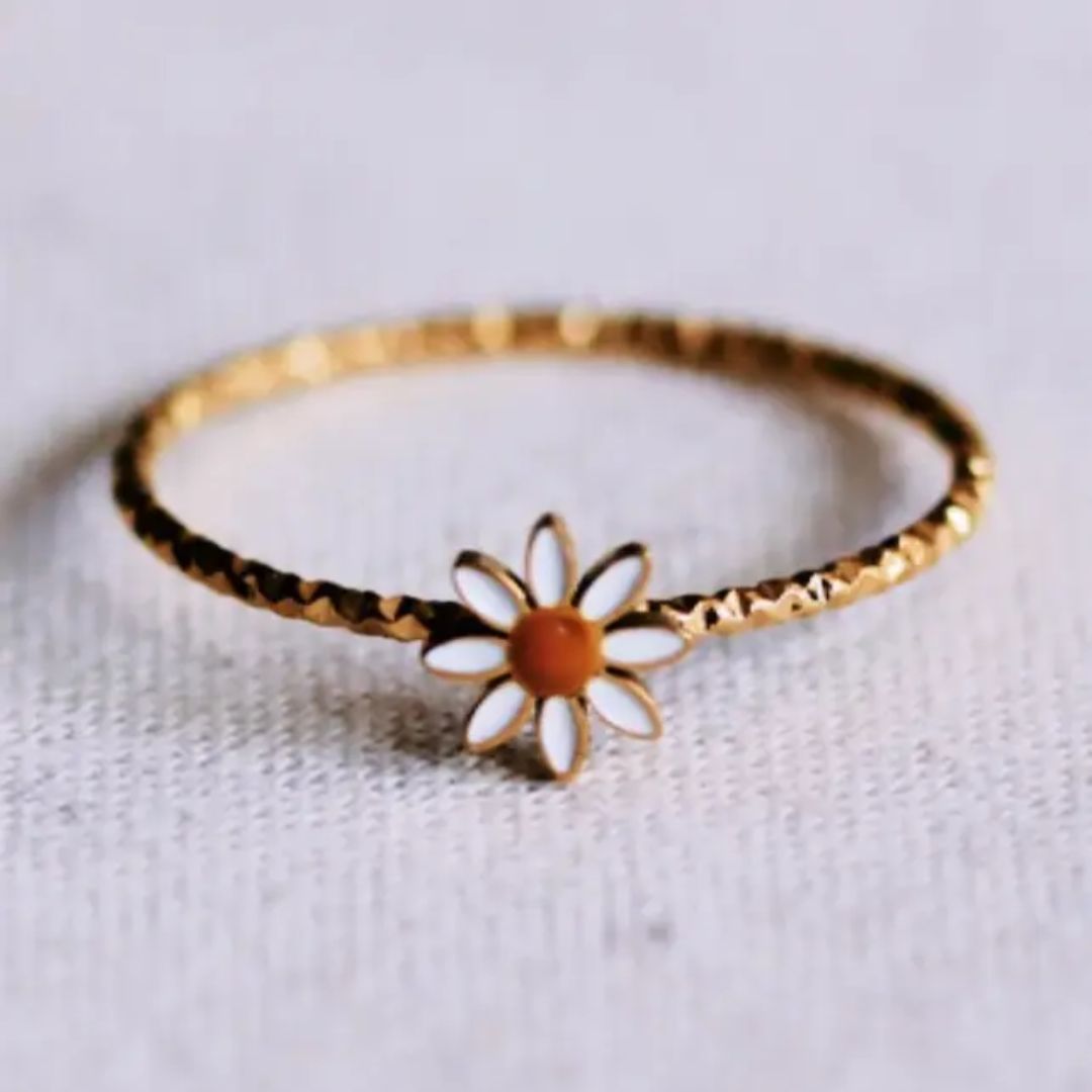 Damen Ring gedreht mit Gänseblümchen