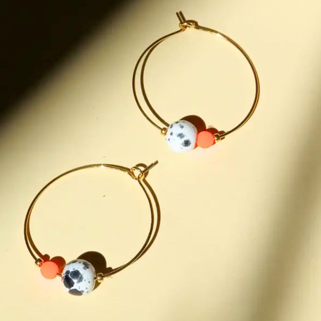 Damen Ohrringe Hoops mit Neon-Perle und Mamor Steinperle