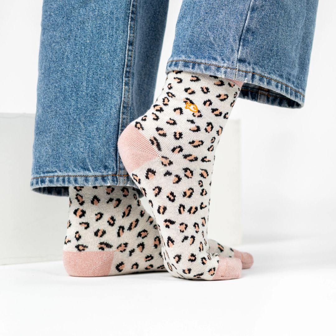 Glitzersocken Leoparden-Look weiß/rosa