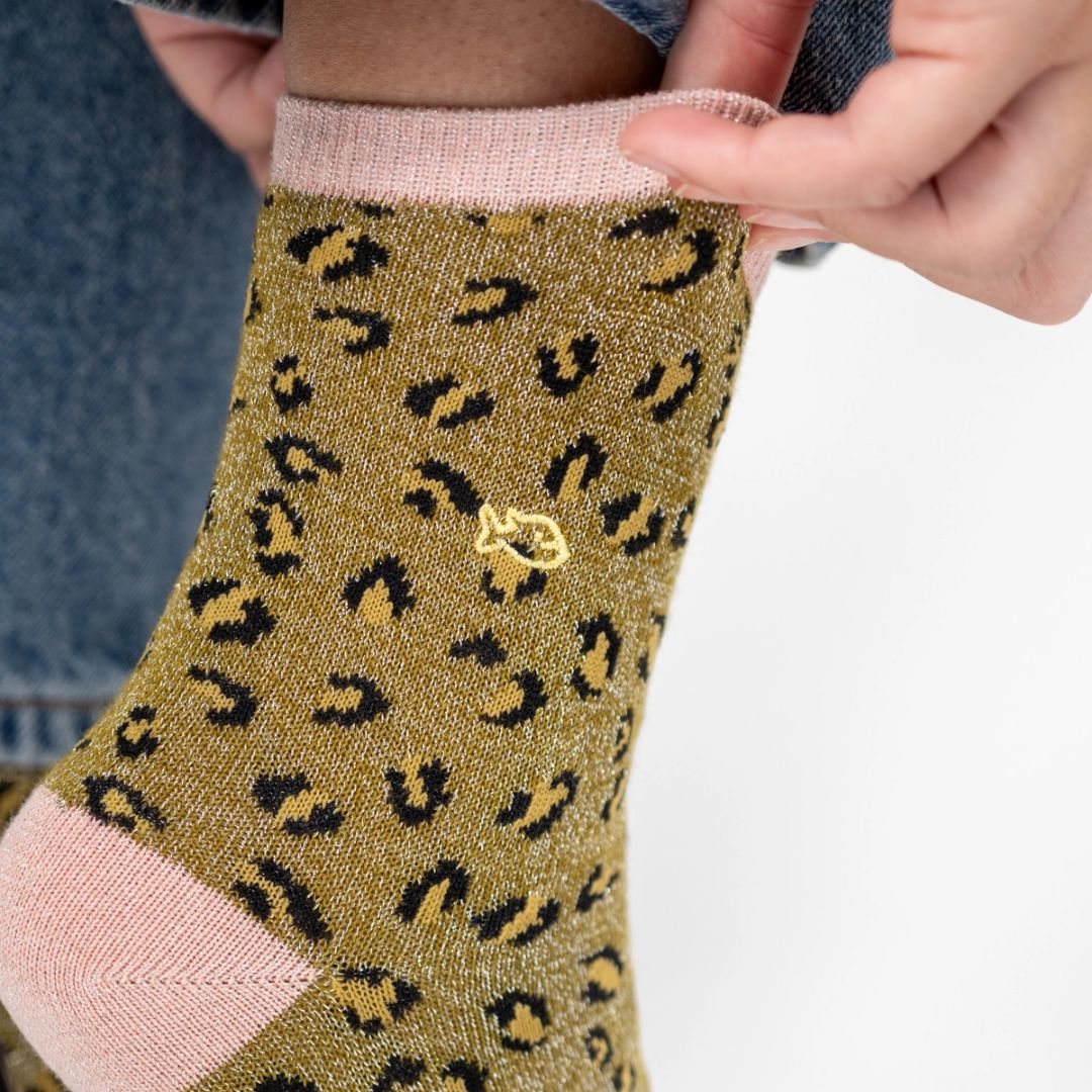 Glitzersocken Leoparden-Look olivgrün