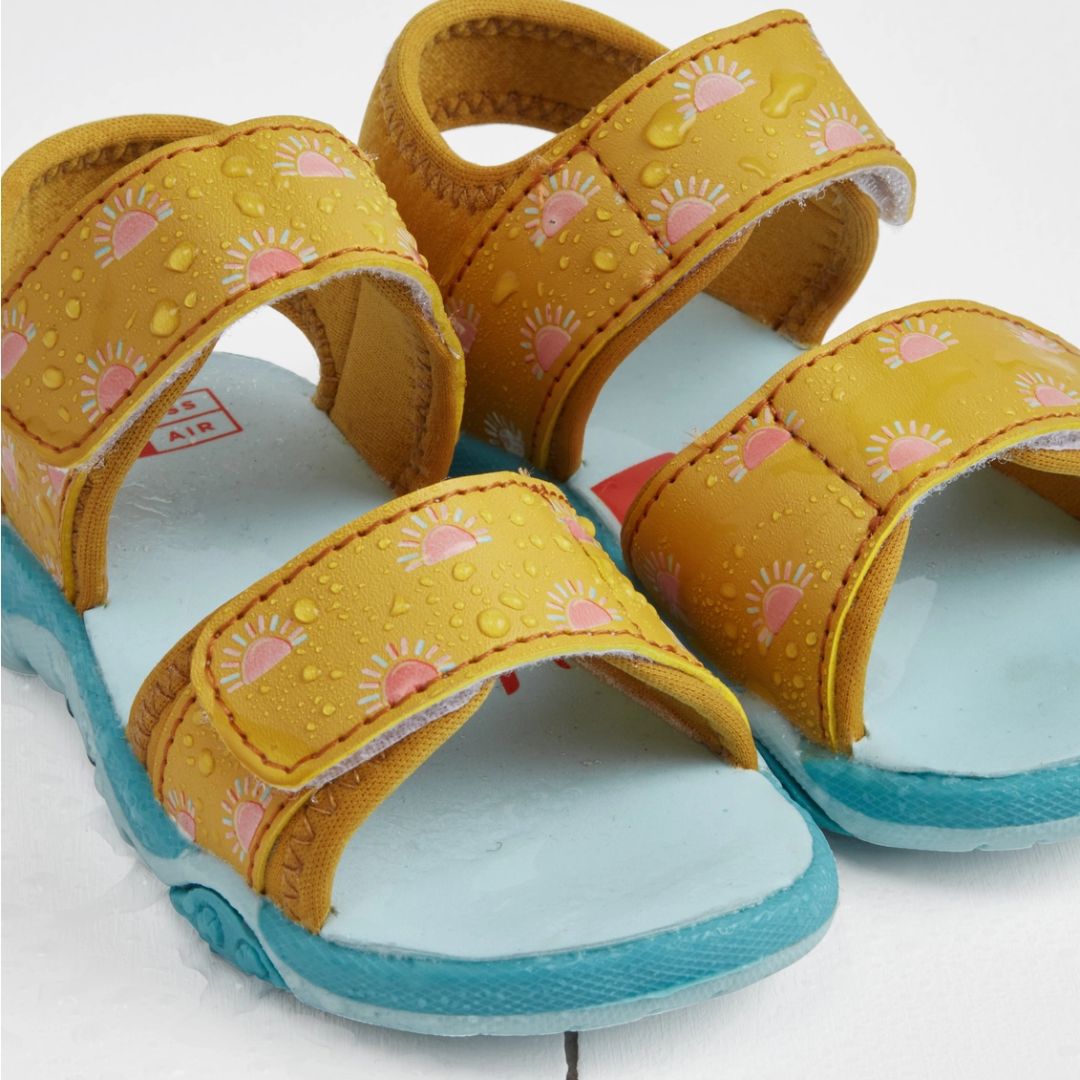 Farbwechselnde Sandalen