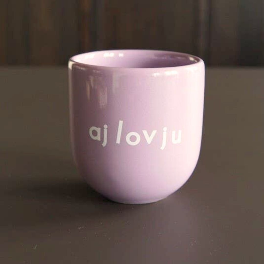 Keramikbecher 'aj lov ju' lila