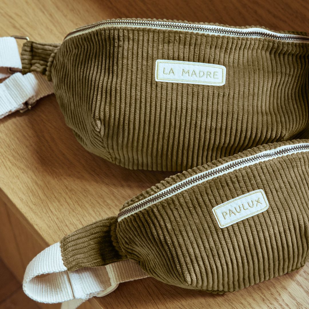 Kinder Bauchtasche in Cordoptik olive personalisierbar