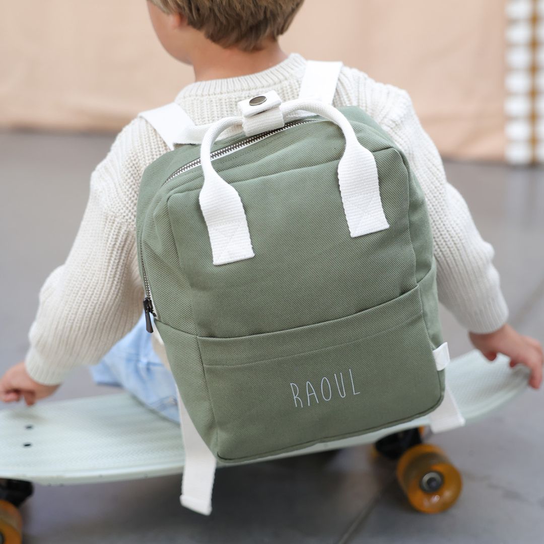 Kinderrucksack 3-7 Jahre 7 Liter personalisierbar olive