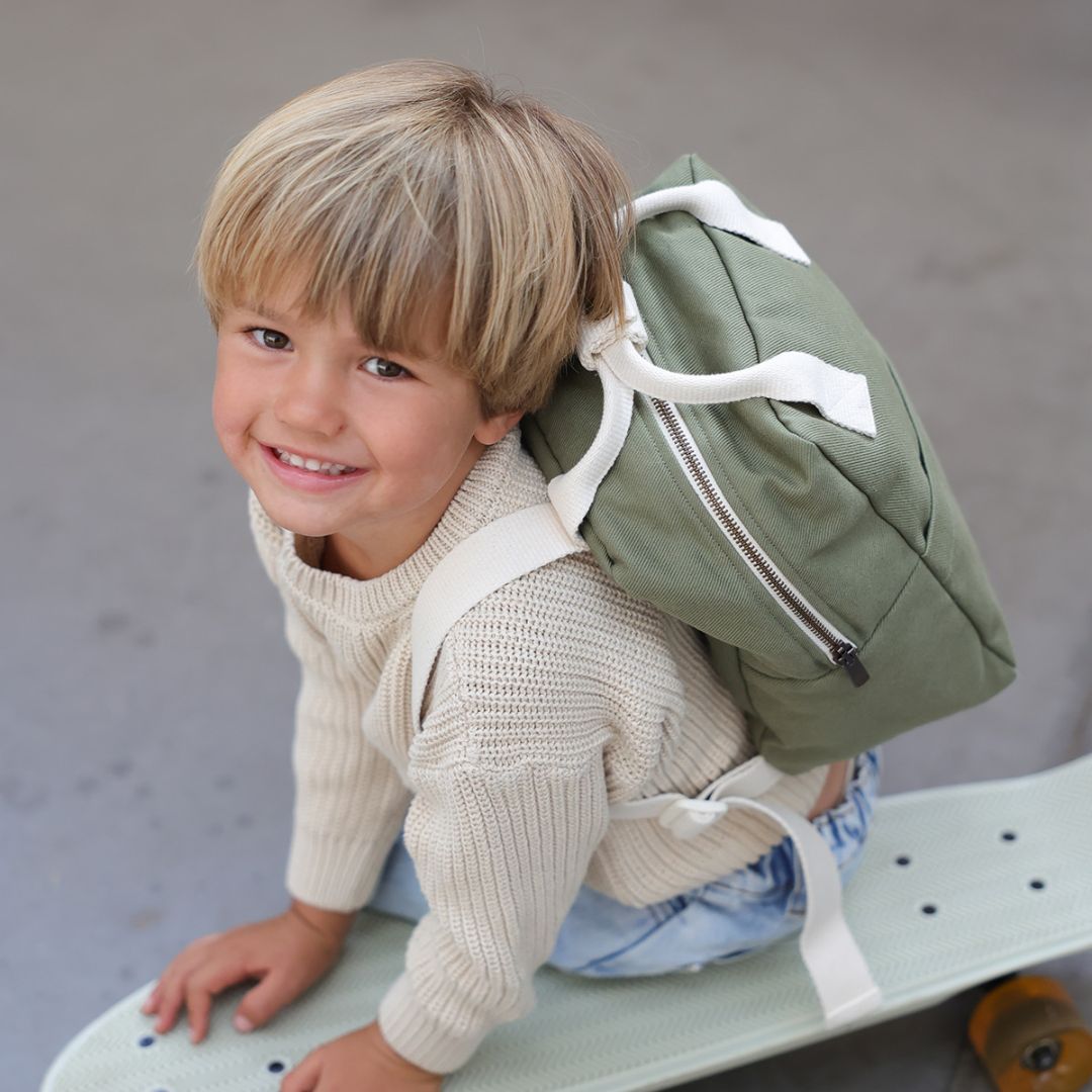 Kinderrucksack 3-7 Jahre 7 Liter personalisierbar olive