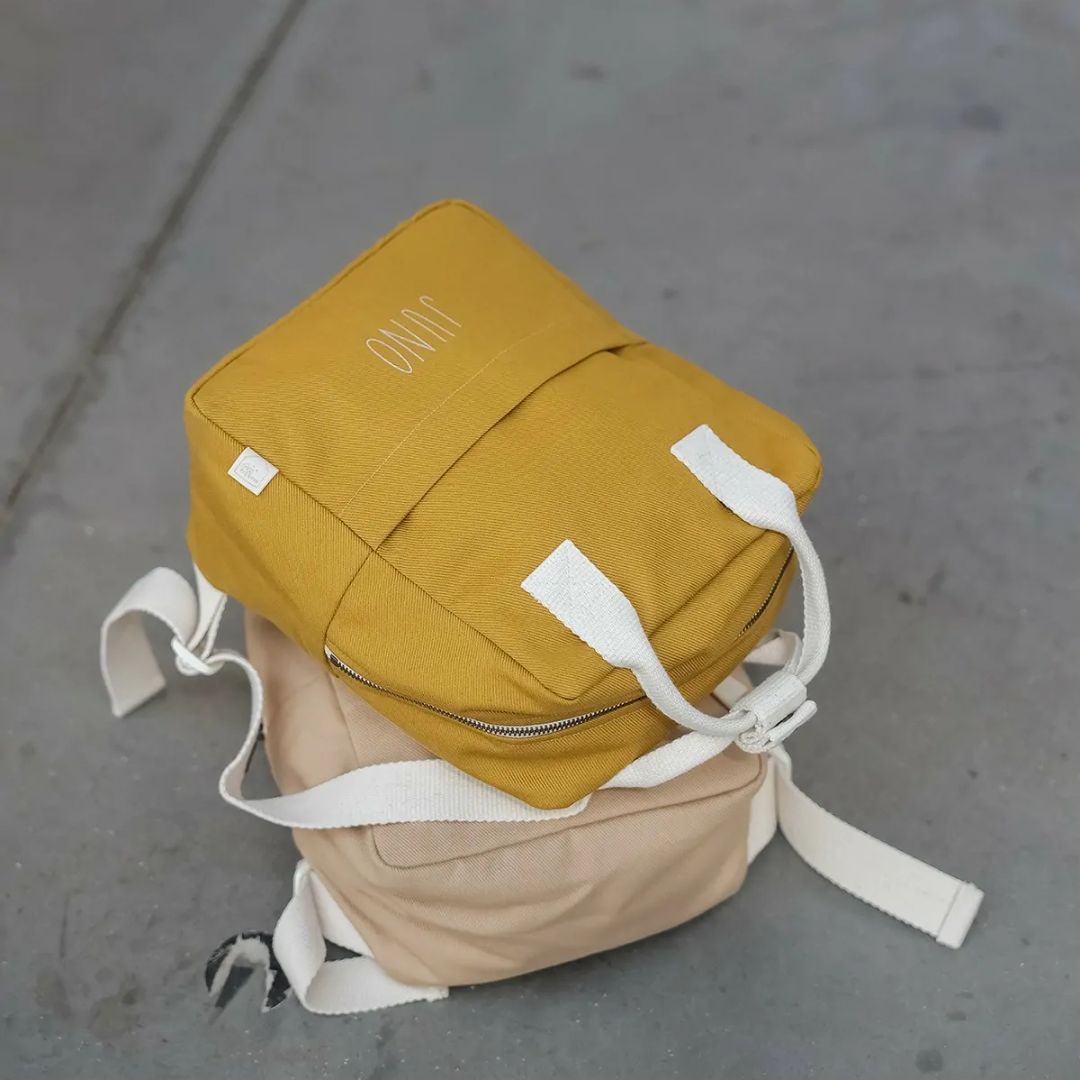 Kinderrucksack 3-7 Jahre 7 Liter personalisierbar senfgelb
