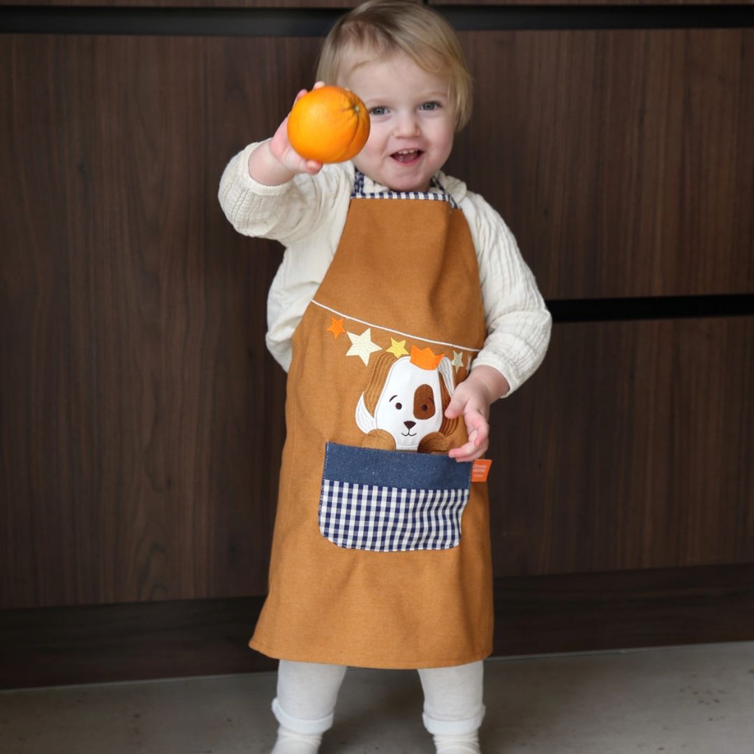 Kinderschürze Hundewelpe camel personalisierbar