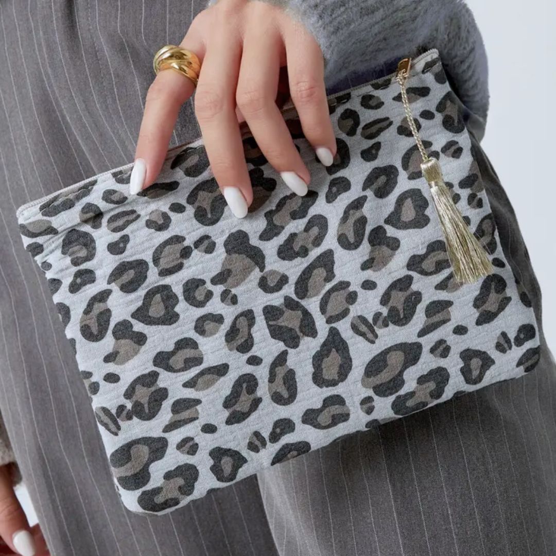 Trendige Kosmetiktasche Leo Look blau
