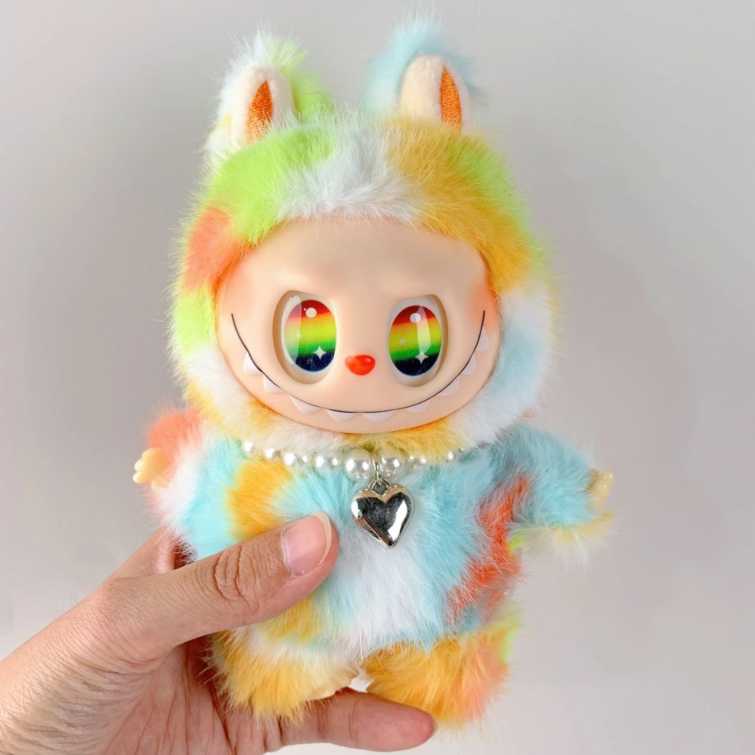 Labubu inspirierte handgemachte Puppe 'Colorful'
