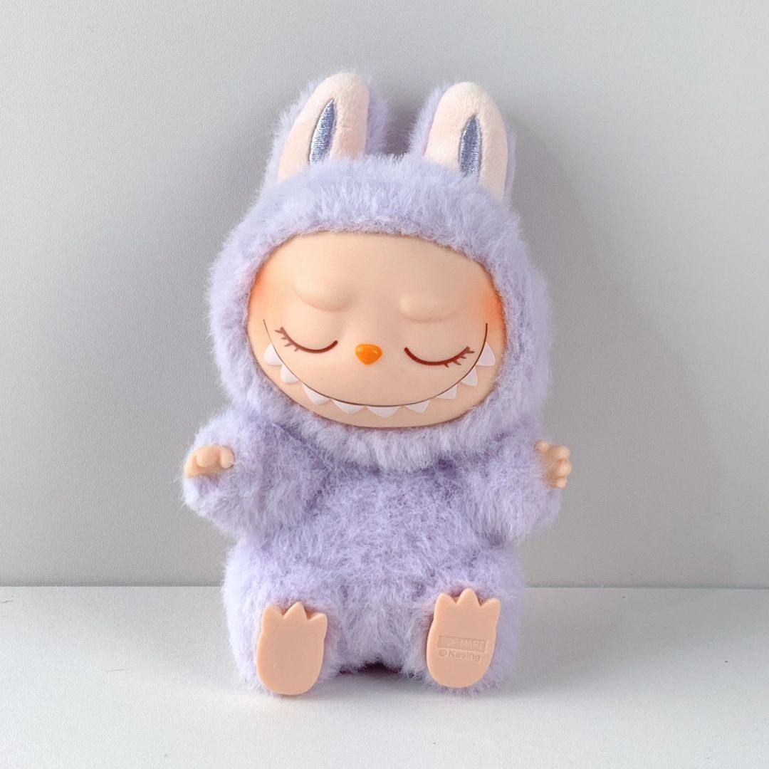 Labubu inspirierte handgemachte Puppe