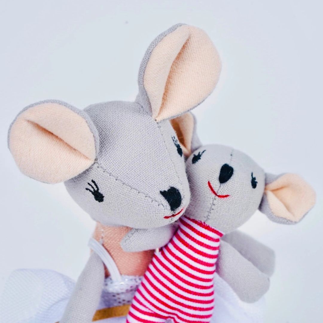 Babymäuse in der Käsebox
