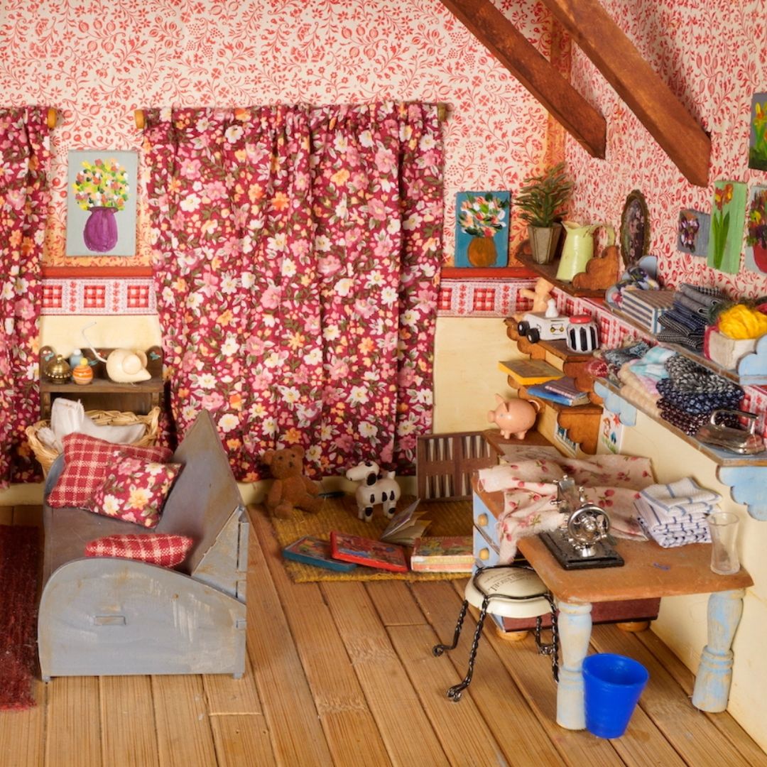 Puppenhaus-Möbelset zum Selbermachen — Wohnzimmer