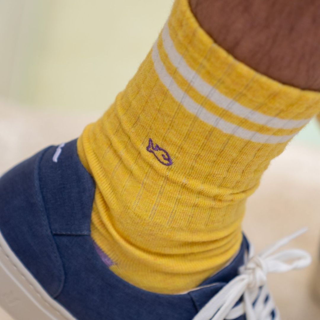 Retro-Socken aus gekämmter Baumwolle gelb