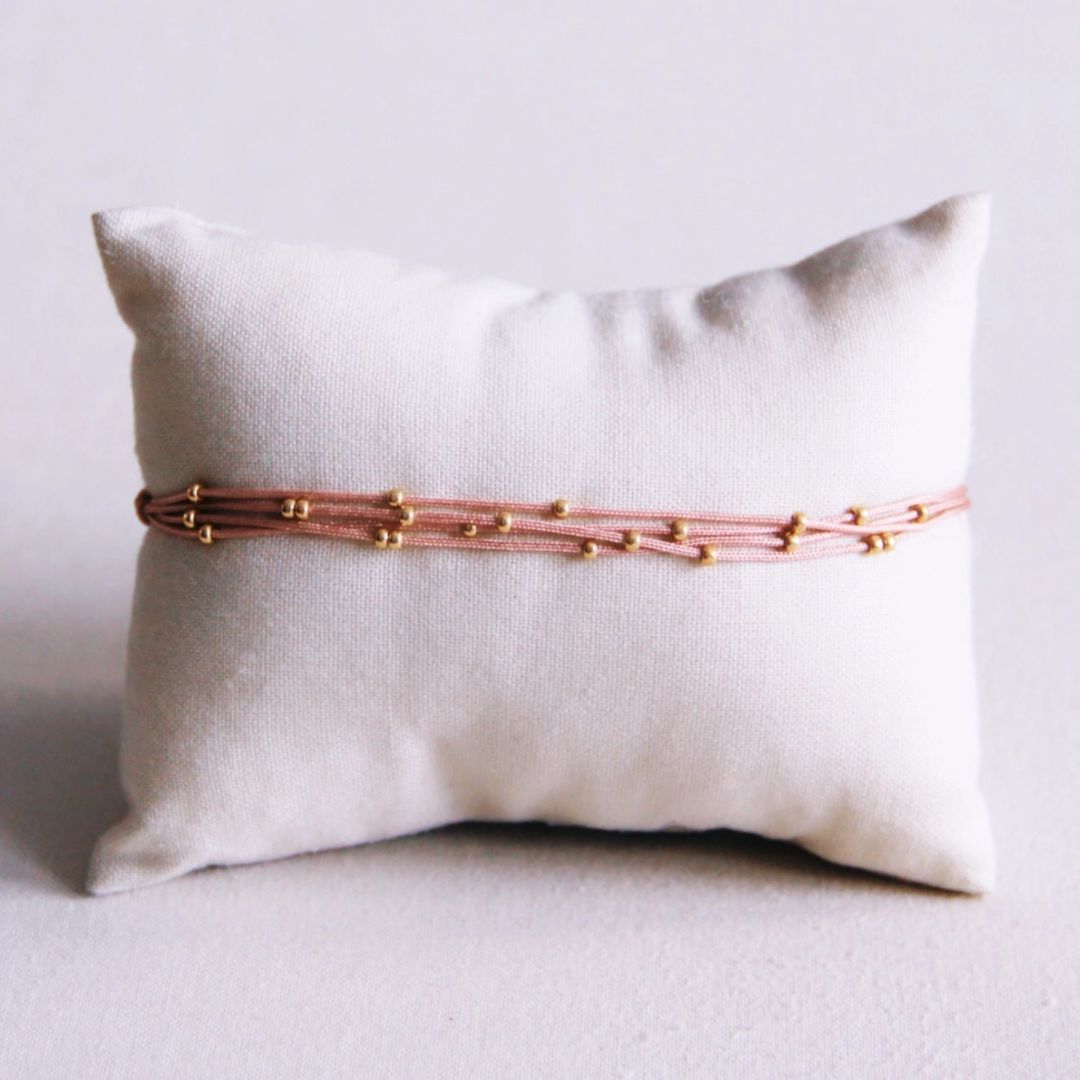 Satinarmband vierfach mit Perlen altrosa
