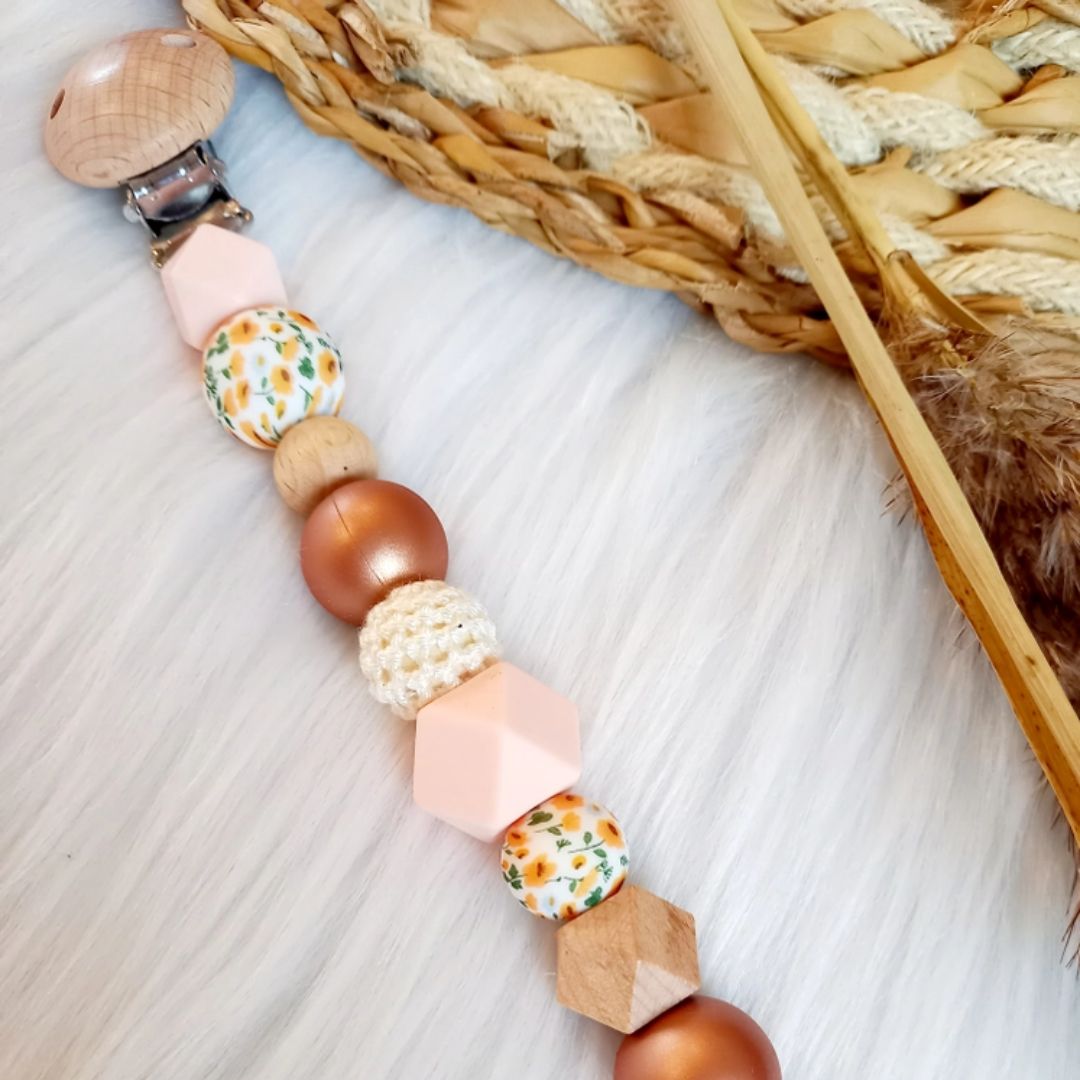 Schnullerkette 'Cato' natur/rosa