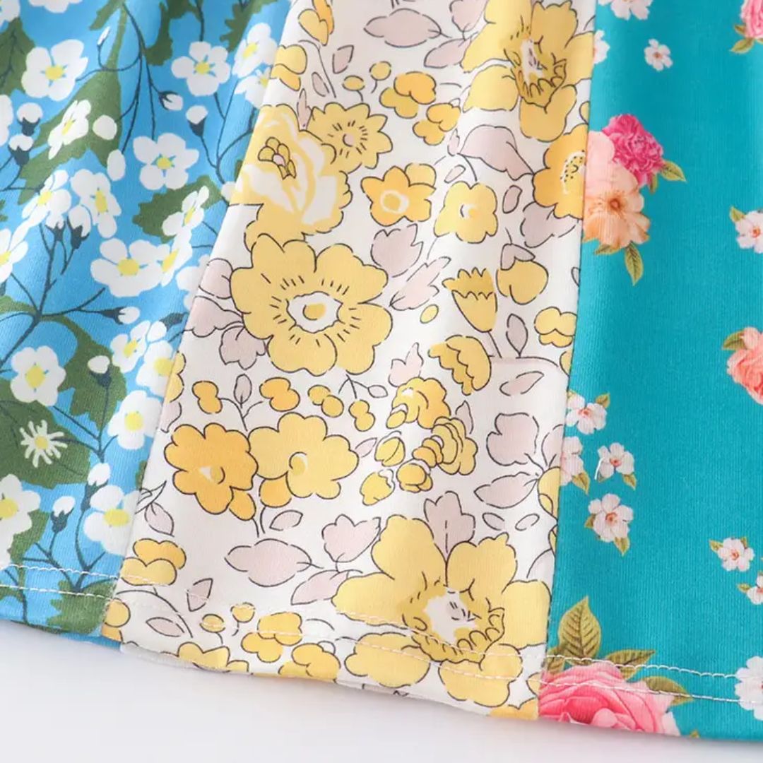 Mädchen Kleid mit Patchwork und Knöpfen