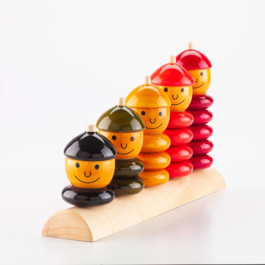 Stapelspielzeug aus Holz 'Peppy Five'