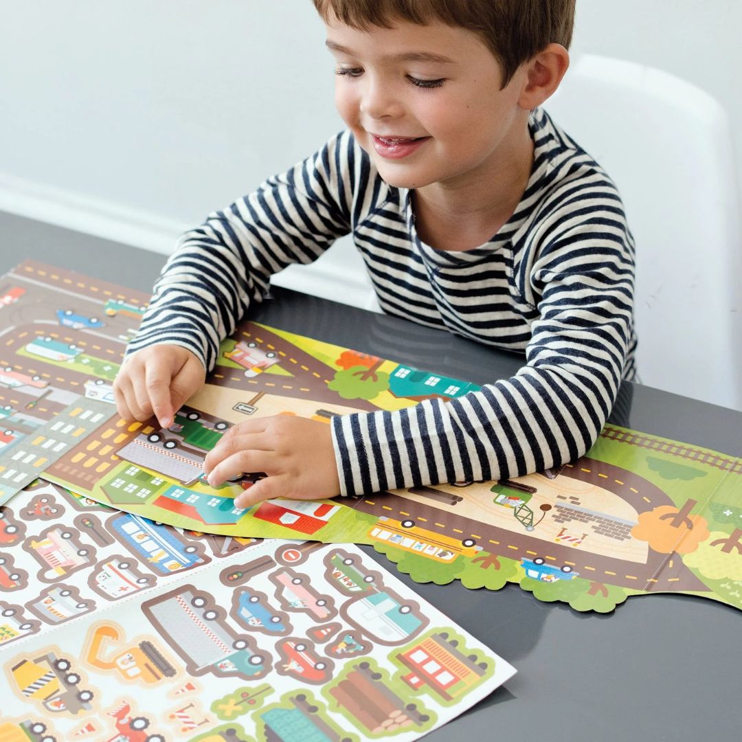 'Straßen und Gleise' Sticker Activity Set