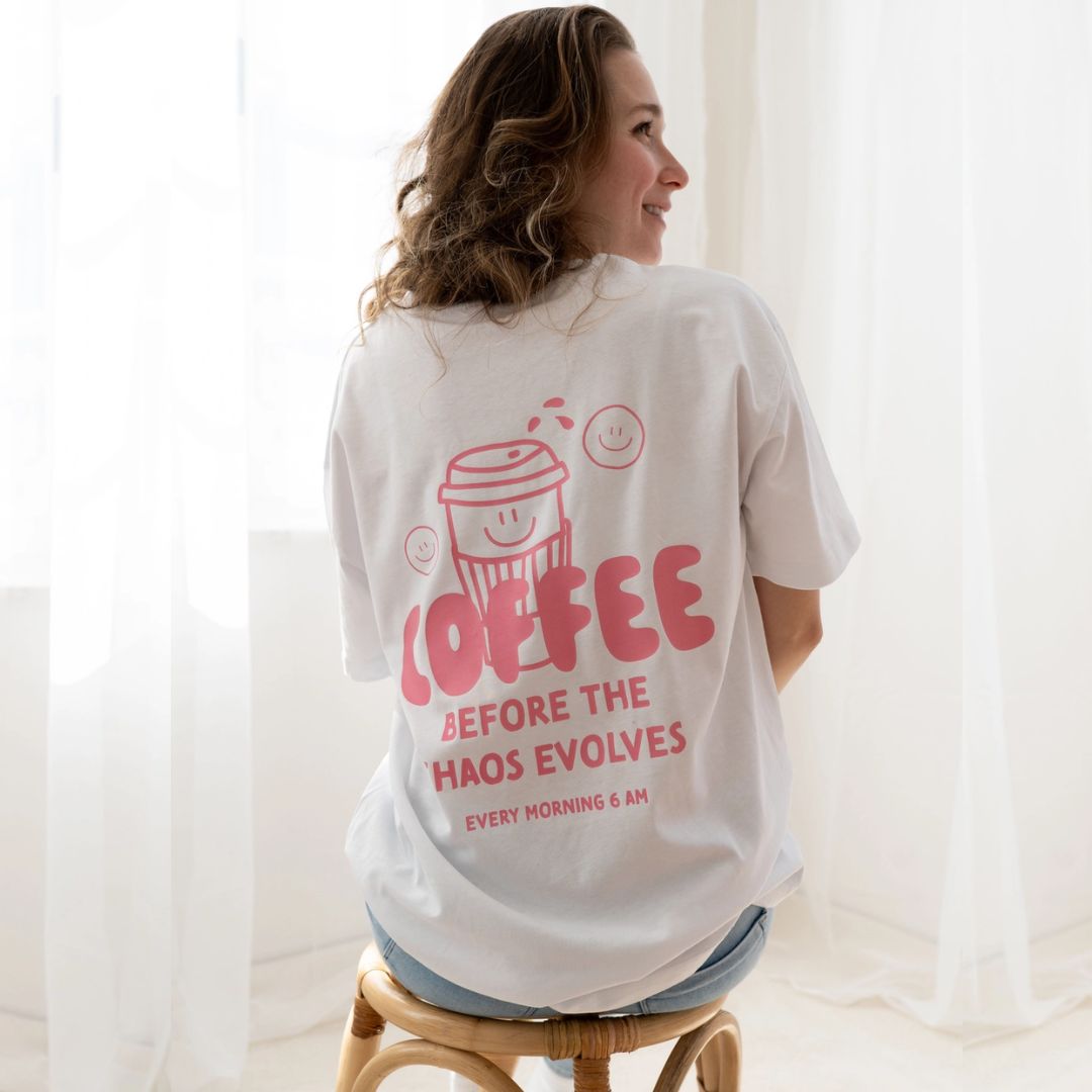 Damen T-Shirt 'Coffee before Chaos'