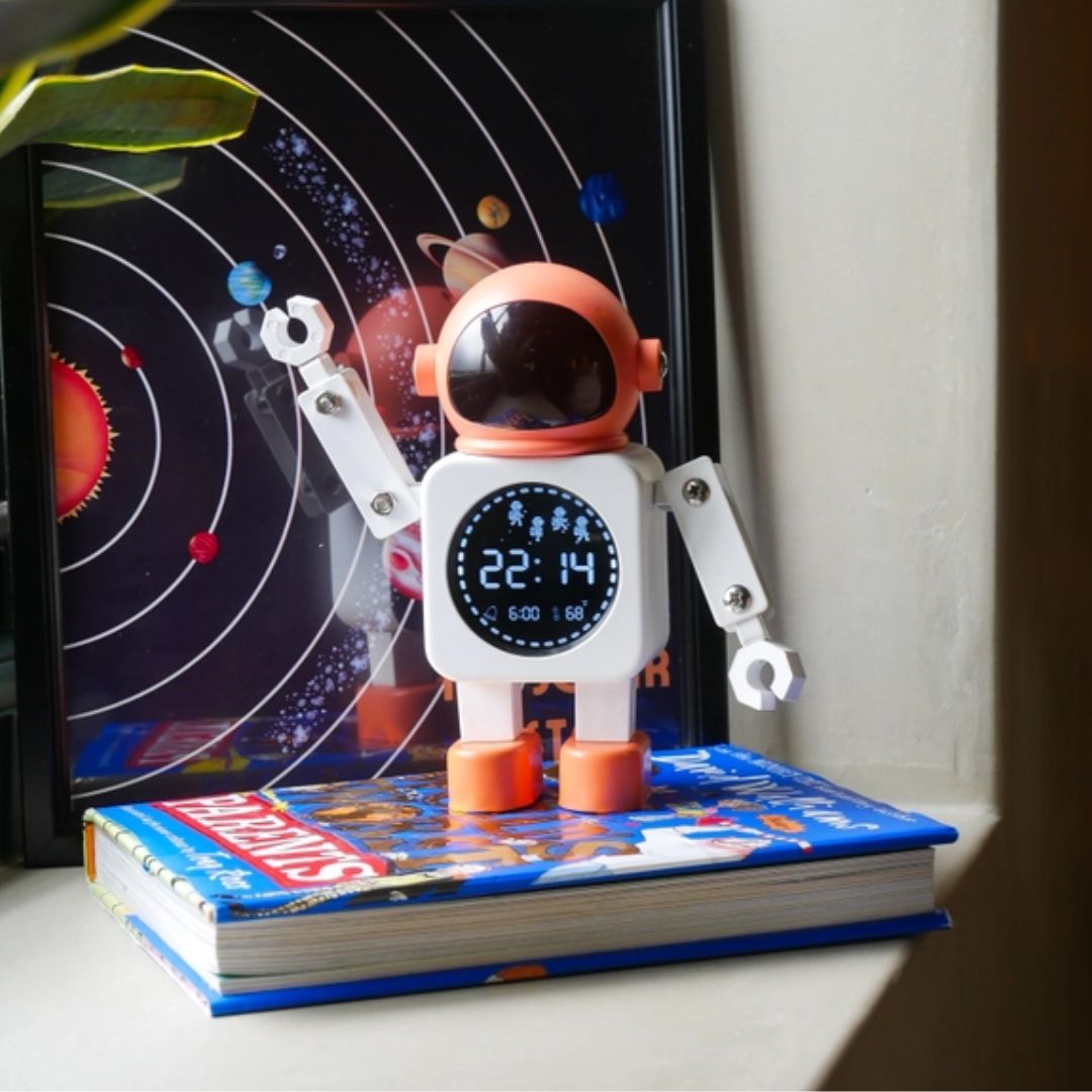 Space Time Nachtwecker 'Hej Astronaut' orange