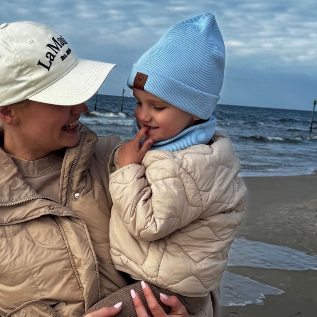 Set Mütze und Loop für Kinder hellblau