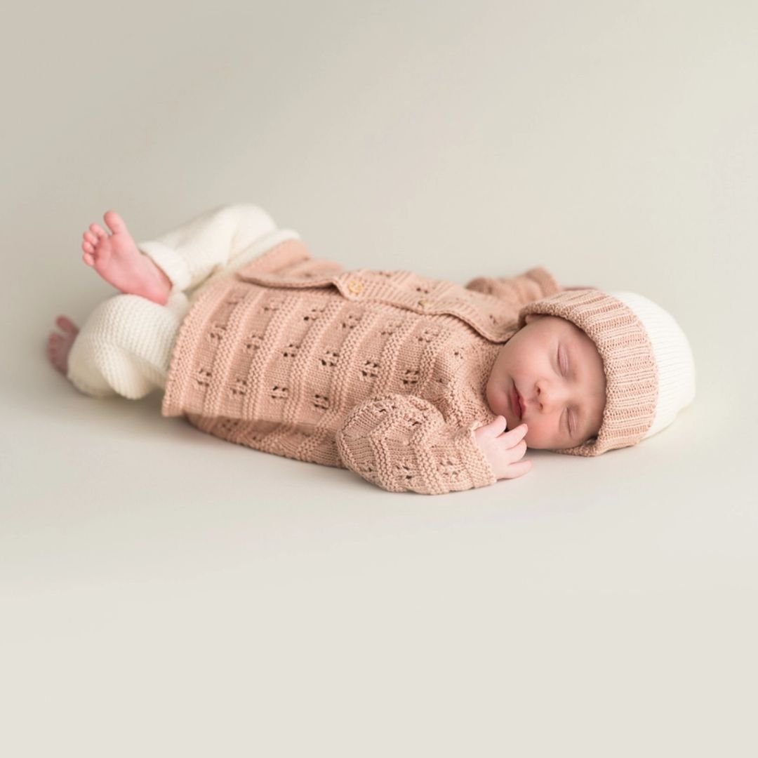 Zweifarbige Strickmütze rosa-ecru