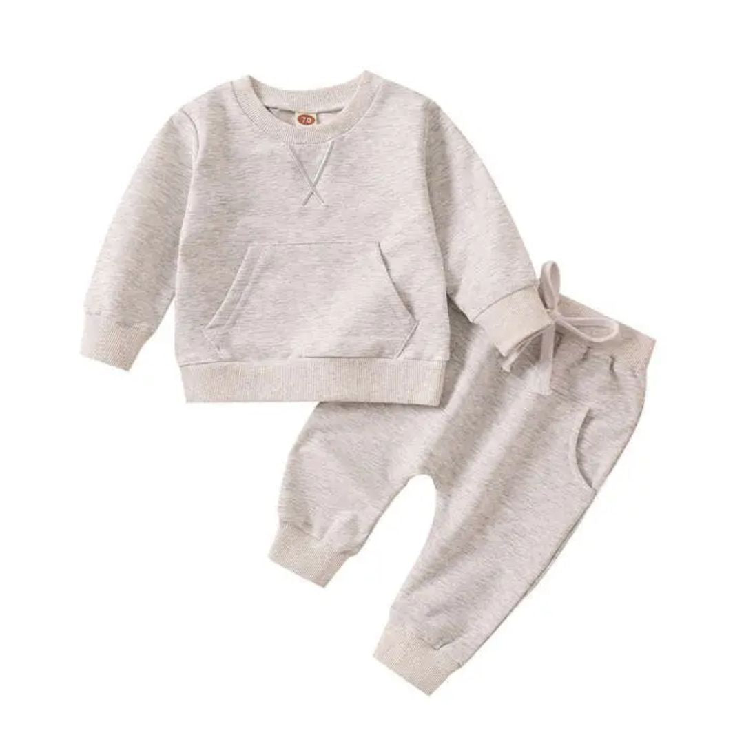 2 teiliges Outfit-Set Sweathirt und Hose hellgrau