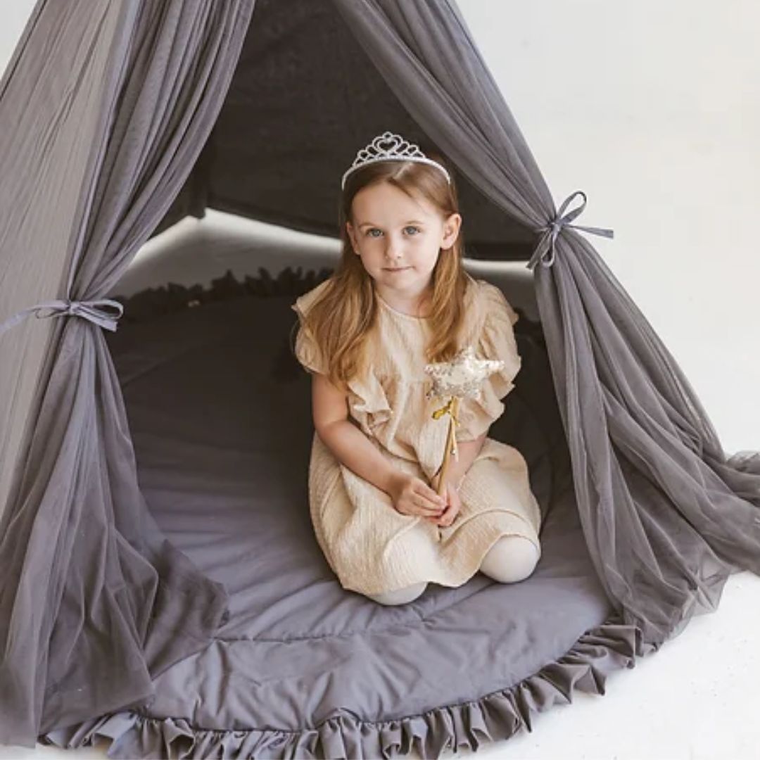 Kinderspielmatte mit grauem Design